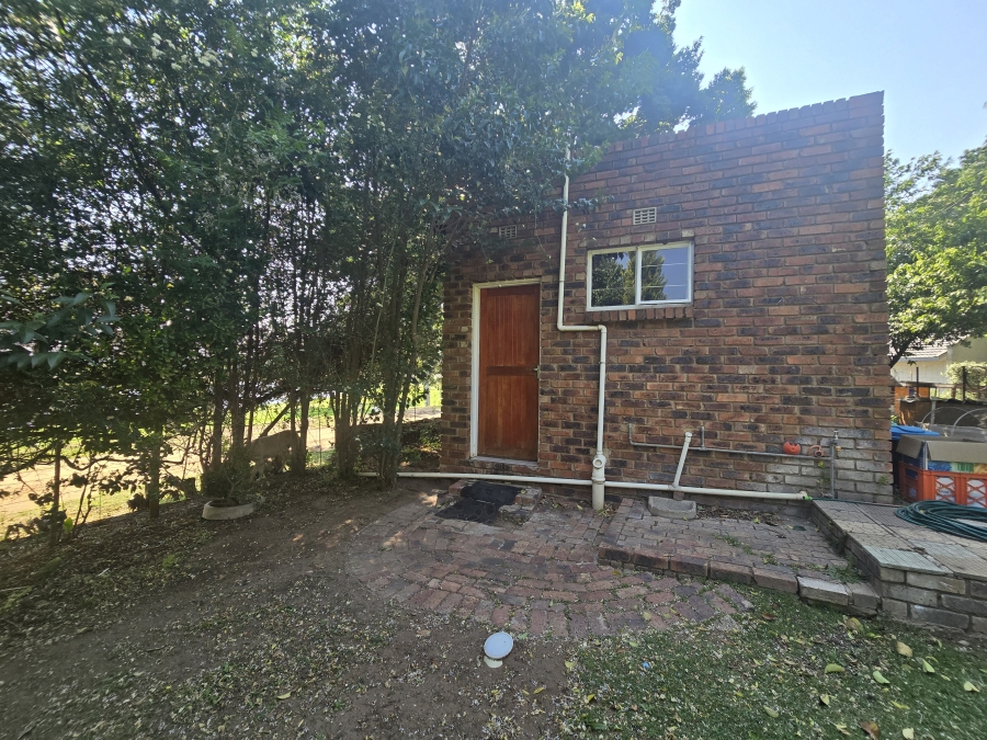 4 Bedroom Property for Sale in Lindequesdrif North West